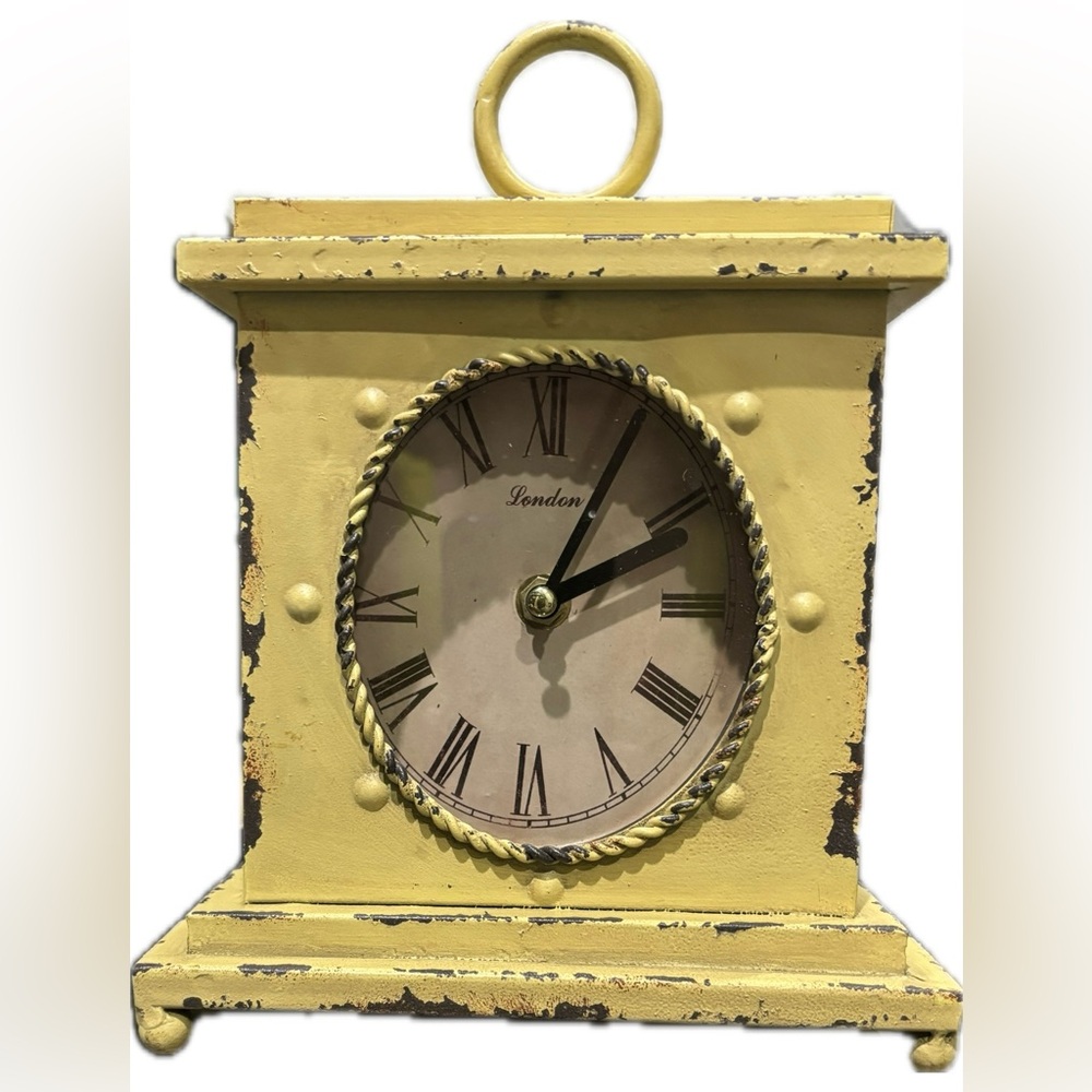Distressed Yellow Clock 🕰️ - Picture 9 of 9